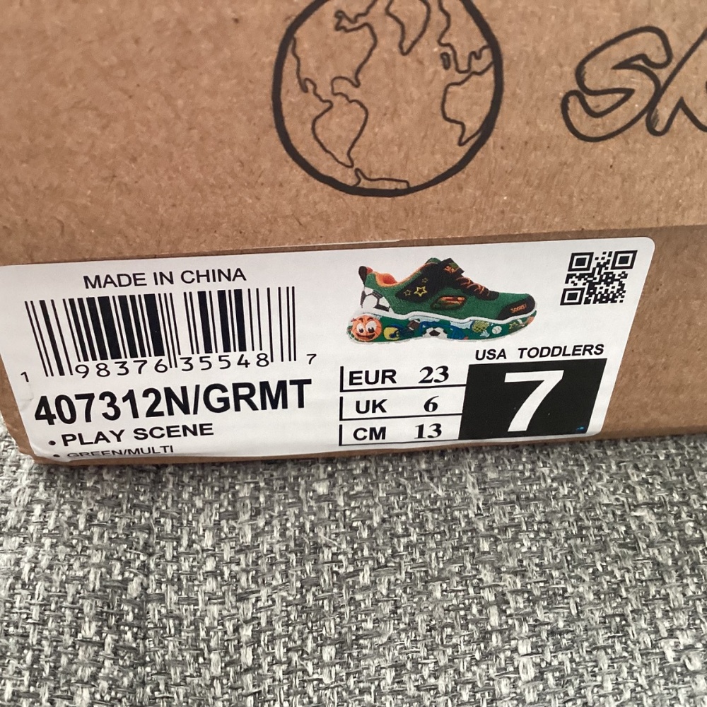 SKECHERS Kids' Play Scene Sneaker (Walker & Toddler), size 7 - Picture 3 of 12